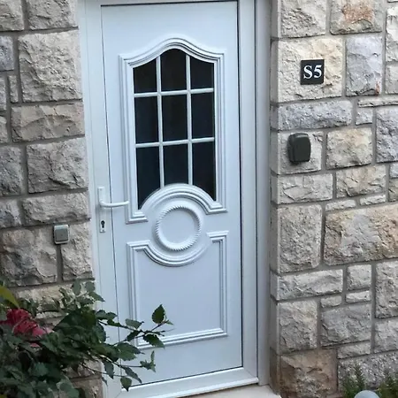 Flower House - Lapad 3*