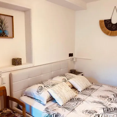 Flower House - Lapad Pensjonat 3*