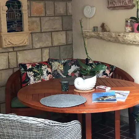 Flower House - Lapad Guest house