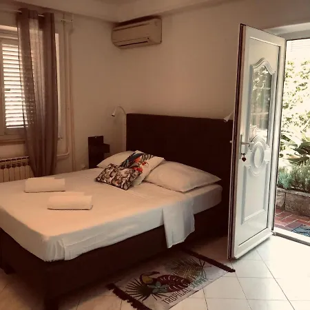 Flower House - Lapad 3*