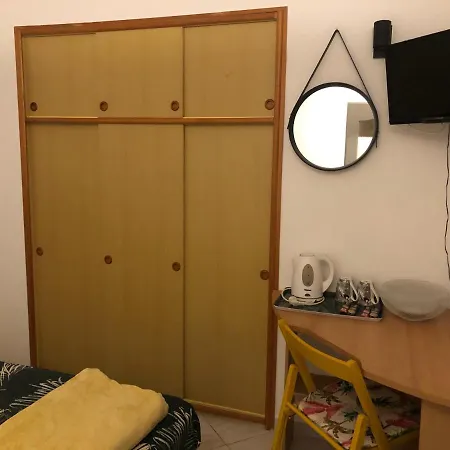 ゲストハウス Flower House - Lapad 3*