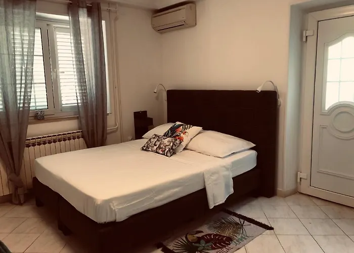 Flower House - Lapad