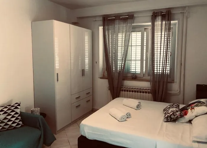 Flower House - Lapad 3*