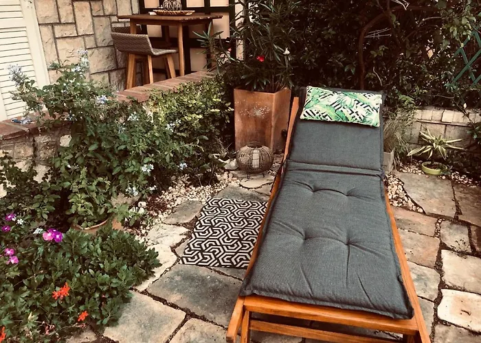 Flower House - Lapad 招待所