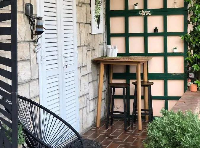 Flower House - Lapad 招待所 3*