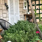 Flower House - Lapad Gostinjska kuća